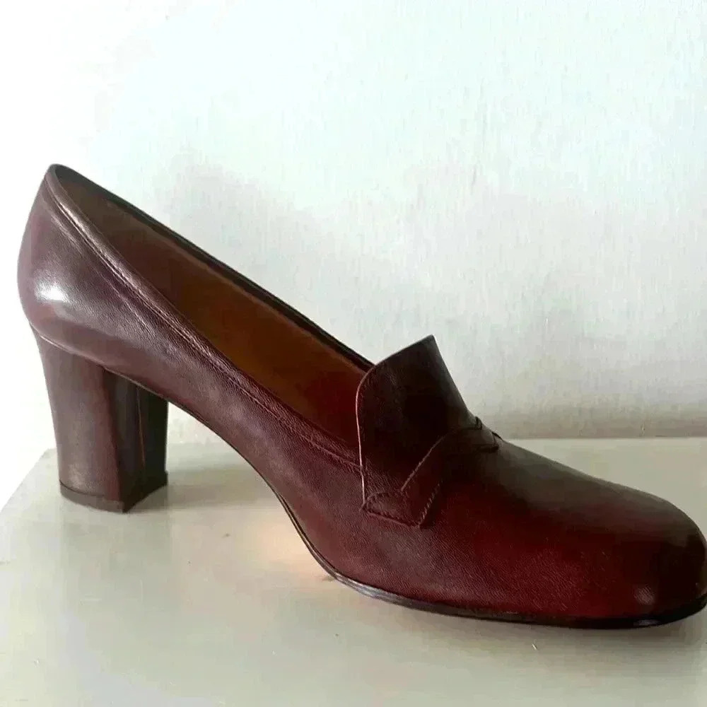 VERO CUOIO ELLESSE ITALIAN BROWN LEATHER SHOES SIZE 9.5
ROUND TOE BLOCK HEELS